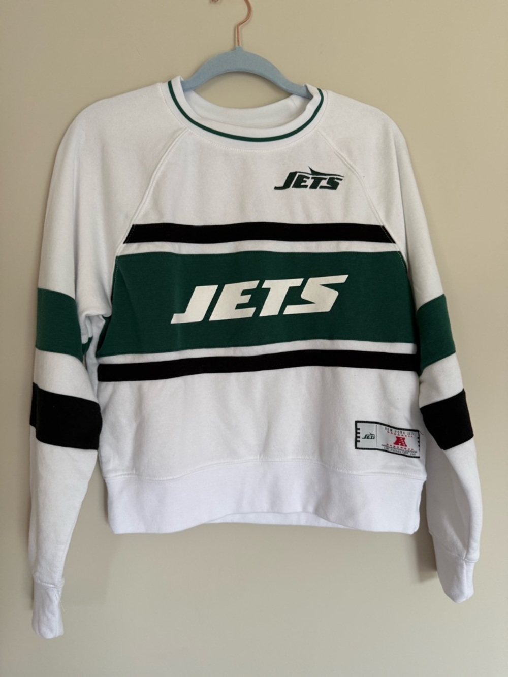 NFL White Crewneck JETS Sweatshirt with Green & Black Jets Logo, Large